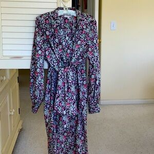 Cinq a Sept (5a7) designer dress flower print in size 10.  Only worn once..